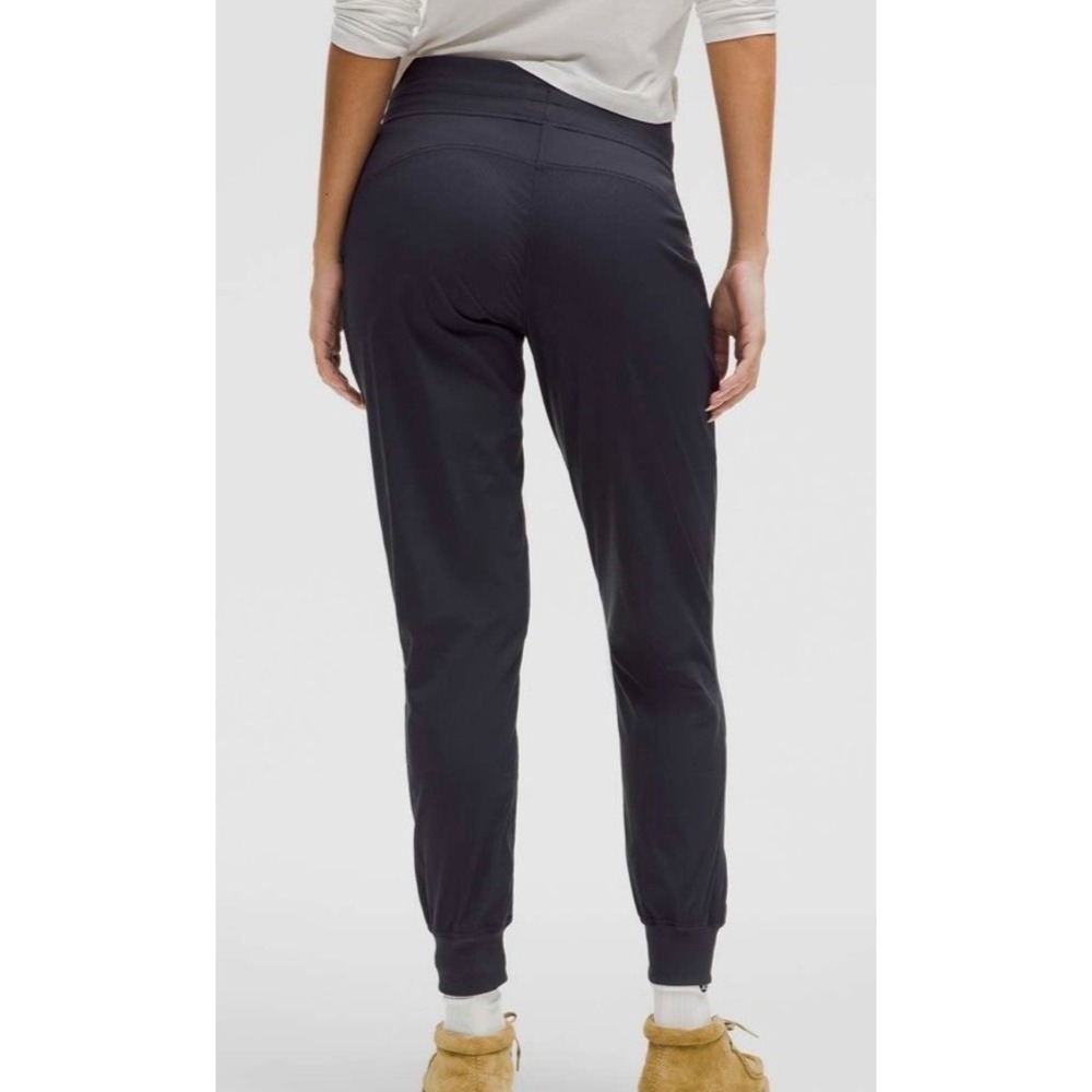 Lululemon Dance Studio Jogger‎ Pants - Picture 2 of 6